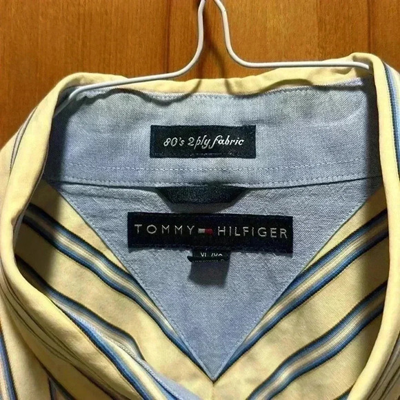 Tommy Hilfiger button collar size XL - Picture 5 of 9